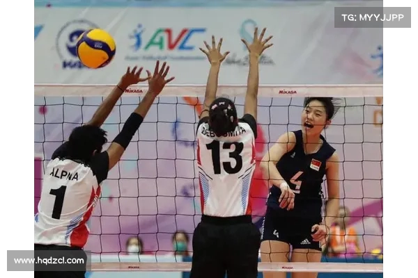中国U19女排鏖战五局力克日本队迎来世锦赛三连胜全力冲击冠军 中国U19女排鏖战五局力克日本队迎来世锦赛三连胜全力冲击冠军